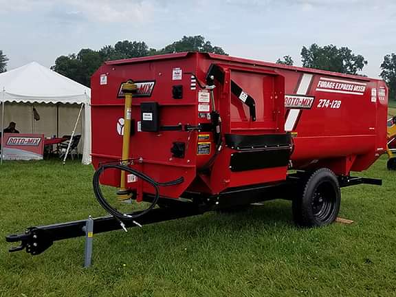 274 Forage Express Feed Mixer