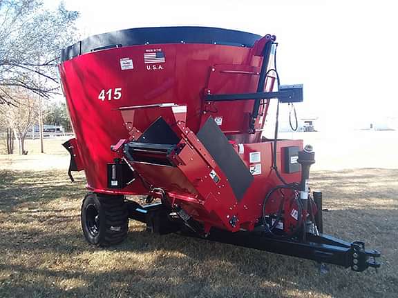 415VX trailer view from the front.